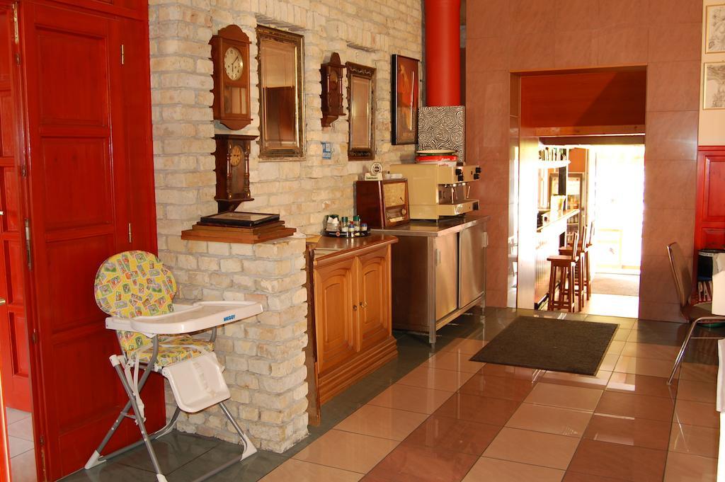 Club Haus 502 Kalocsa Bed & Breakfast Bagian luar foto